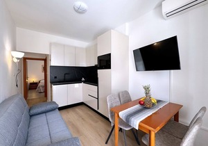 One bedroom apartment near beach Šilo, Krk (A-18704-c)