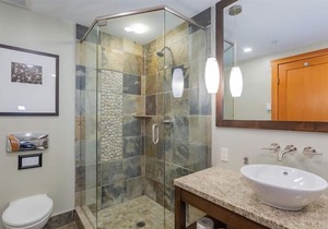 One Bedroom Oceanfront Villa - Mayne Island Resort