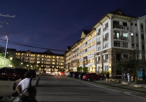 One oasis A10 3mins walk SM Mall,free pool - wifi