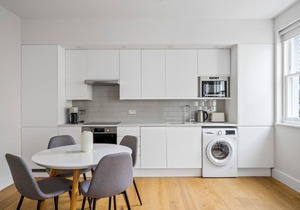 Open plan Waterloo, 2BR, New build, terrace, by Blueground