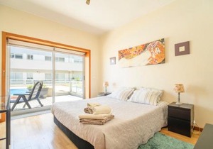 Oporto city and Beach apartment