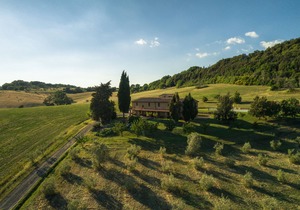 Organic Farmhouse - apartments with swimming pool, garden, parking, wifi