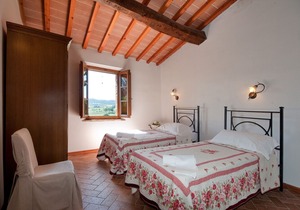 Organic Farmhouse - apartments with swimming pool, garden, parking, wifi