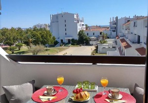 Oura Spot Apartment