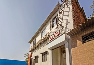 OYO 24416 the United Hotel