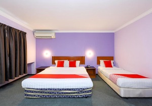 OYO 472 Comfort Hotel 1