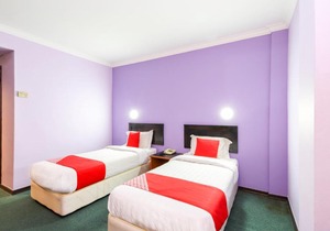 OYO 472 Comfort Hotel 1