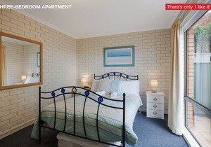 Panoramic Townhouses (3 Bedroom Pet Friendly Apartment with views) - 1+nights