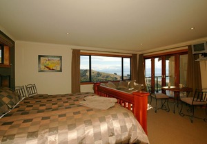 Parautane Lodge