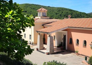 Pausania Inn