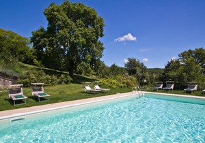 Peaceful Holiday Home in Acqualagna with Swimming Pool