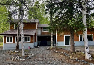 Peaceful Mountain-View Home - Walk to Kenai Lake!