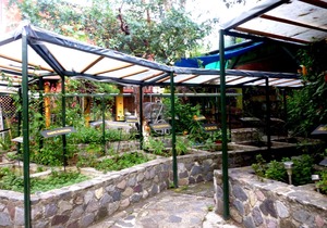 Perfect Work/Fun Apartment near downtown Panajchel in secure spa compound