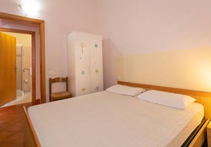 Pet-Friendly Apartment 'Family 2' - Studio Mezzanine with Shared Pool & Wi-Fi