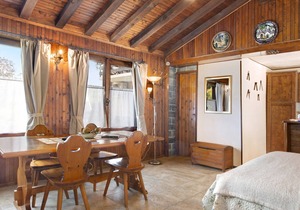 Pet-friendly Studio Monolocali in Casa con Giardino 2 with A/C, Wi-Fi, Garden & Terrace