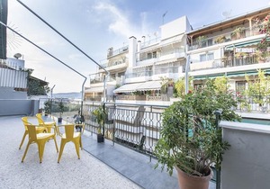 Petralona Cosy Penthouse