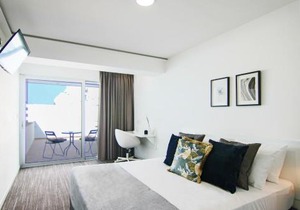 Phaedrus Living: Luxury Suite Nicosia 502