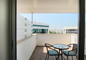 Phaedrus Living: Luxury Suite Nicosia 505