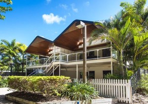 Picnic Bay Apartments Unit 4