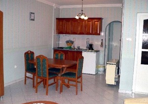 Pine Wood Apartment 5