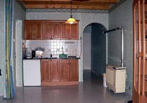 Pine Wood Apartment 8