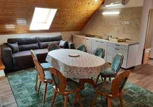 Pink Panther Ap.4 - Three Bedroom Apartment, Sleeps 8