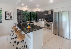 Pinnacle 7, Garden View Apartment on Hamilton Island