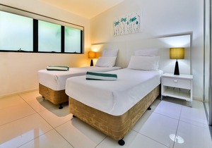Pinnacle 8 - Seaview Apartment on Hamilton Island