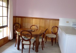 Platypus Park Country Retreat - Pipers 2br/apartment