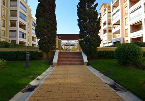PLAYA GRANDE 43 - Two Bedroom Apartment, Sleeps 5
