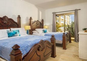 Playa Laguna Vacation Condos