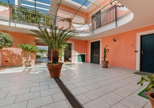Pleasant Apartment in Villammare with Terrace
