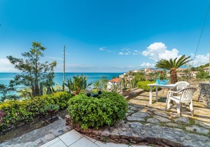 Pleasant Apartment in Villammare with Terrace