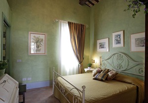 Poggio Montali Nestled among vineyards and olive groves