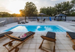 Poolincluded - Villa Dreams