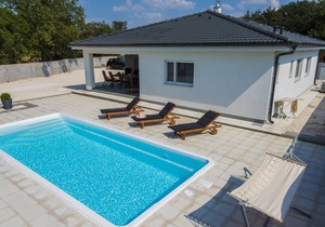 Poolincluded - Villa Dreams