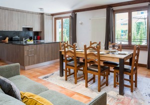 Pothecary apartment - an apartment that sleeps 8 guests in 3 bedrooms