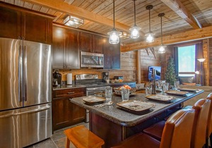 Powder Monkey 2, 2 Bedrooms Plus Sleeping Loft, 2 Full Baths, Slope Side, Gas Fireplace