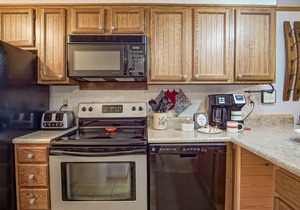Powderidge-34: Slope Side, 2 Br Townhome