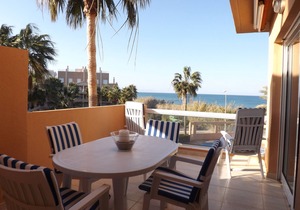 Premium line of beach in Denia
