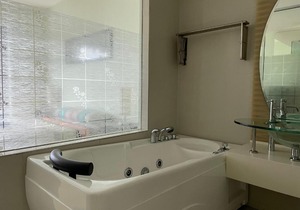 Private Jacuzzi Staycation at KL City 1017