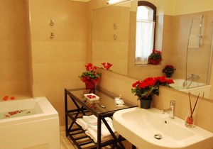 Private room in charming rural hotel 2