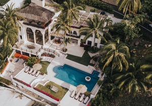 Private villa in the most exclusive neighborhood in all of Acapulco "Las Brisas"