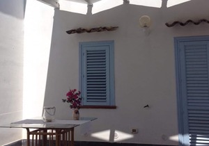 Private Villa with Garden and Sea View in quiet area near the Beach