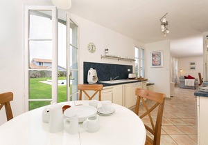 Profitez d'une piscine privée ! Villa rustique 6p sur le terrain de golf