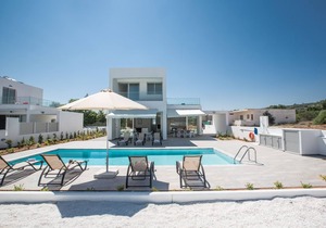 Protaras Greco Villa CCV2 - a villa that sleeps 10 guests in 5 bedrooms