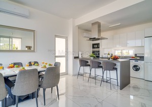 Protaras Olivine Pearl Villa 16 Near Centre