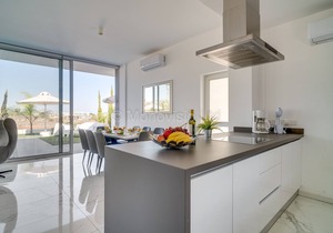 Protaras Olivine Pearl Villa 16 Near Centre