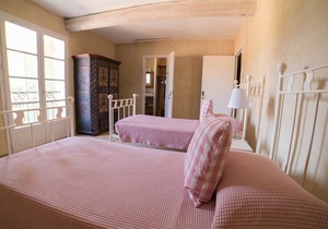 Provence, prestigious Golf of Pont Royal. 8 bedrooms 7 bathrooms