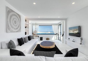 Psarou Black Villa